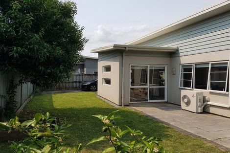 Photo of property in 5 Willowgrange Place, Pukekohe, 2120