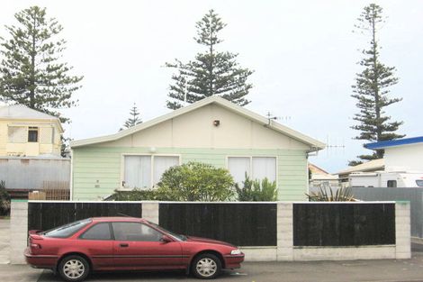 Photo of property in 2/548 Hastings Street, Napier South, Napier, 4110