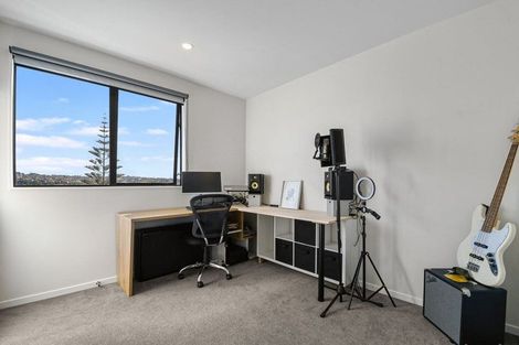 Photo of property in 61 Ivy Nola Way, Henderson, Auckland, 0612