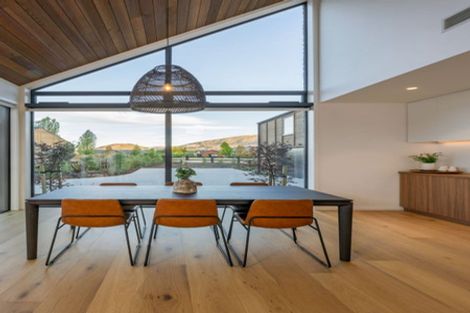 Photo of property in 16 Mccaw Mews, Wanaka, 9305