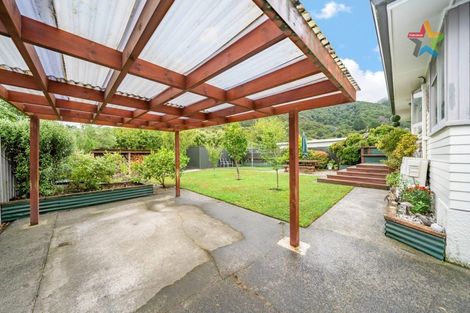 Photo of property in 5 Kowhai Street, Wainuiomata, Lower Hutt, 5014