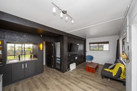Photo of property in 17a Victoria Street, Foxton, 4814