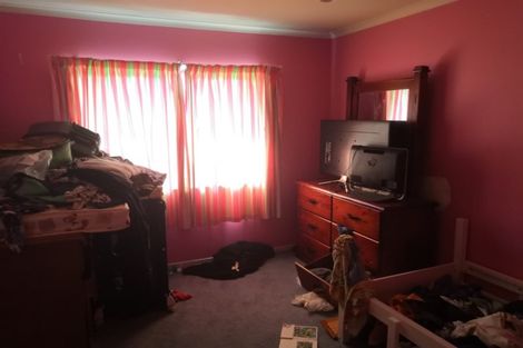 Photo of property in 70 Milson Drive, Papakura, 2110