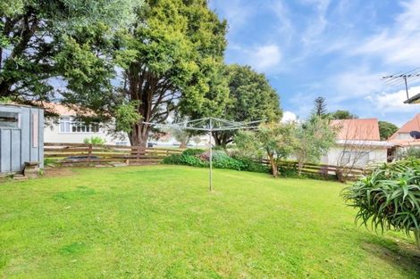 Photo of property in 3 Puriri Street, Helensville, 0800