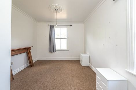 Photo of property in 26 Hussey Street, Waverley, 4510