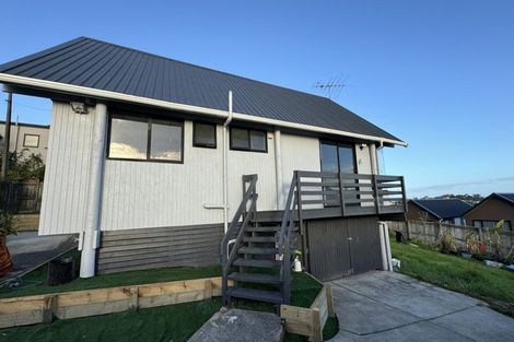 Photo of property in 37b Wade River Road, Stanmore Bay, Whangaparaoa, 0932