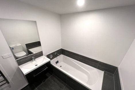 Photo of property in 7/78 Orangi Kaupapa Road, Northland, Wellington, 6012