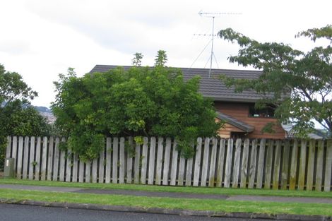 Photo of property in 1/42 Lexington Drive, Botany Downs, Auckland, 2010