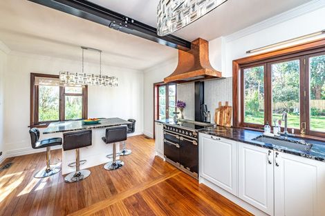 Photo of property in 4 Kent Road, Saint Johns Hill, Whanganui, 4501