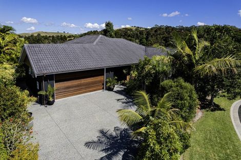 Photo of property in 3 Skippers Close, Haruru, 0204
