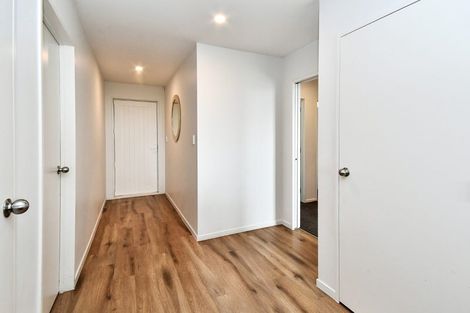 Photo of property in 3 John Burn Road, Takanini, 2110