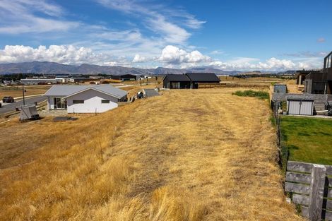 Photo of property in 4 Durry Lane, Wanaka, 9305