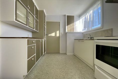 Photo of property in 51 Woodglen Road, Glen Eden, Auckland, 0602