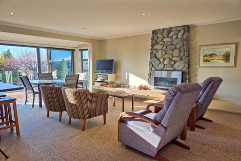 Photo of property in 35 Aorangi Crescent, Lake Tekapo, 7999