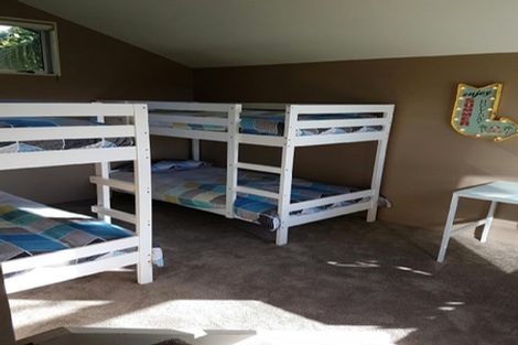 Photo of property in 9 Taurus Place, Kawaha Point, Rotorua, 3010