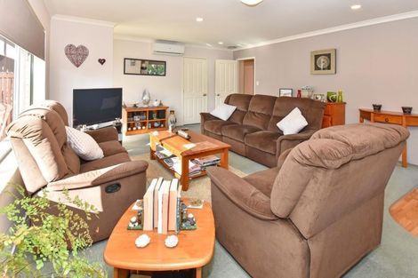 Photo of property in 196c Hill Road, Manurewa, Auckland, 2105