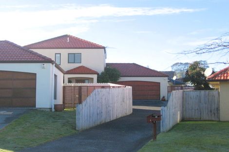 Photo of property in 3 Nad Place, East Tamaki Heights, Auckland, 2016