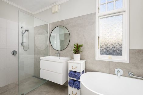 Photo of property in 144 Innes Road, St Albans, Christchurch, 8052