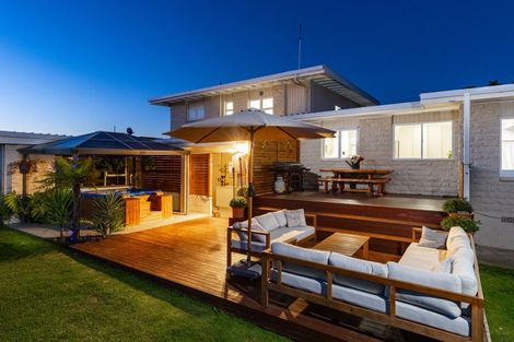 Photo of property in 8 Newbourne Crescent, Redwoodtown, Blenheim, 7201
