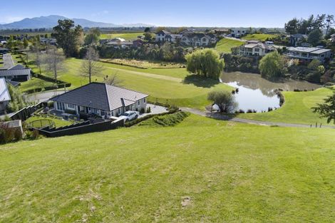 Photo of property in 32 Golf View Close, Fairhall, 7272