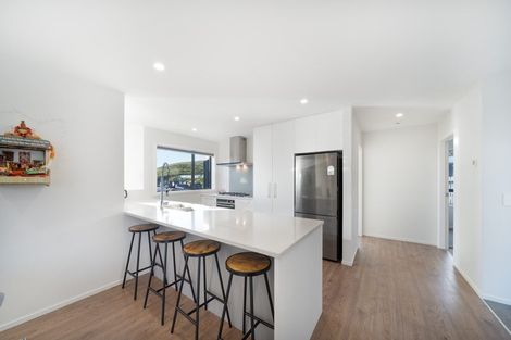 Photo of property in 15 Lemonwood Way, Woodridge, Wellington, 6037