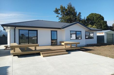 Photo of property in 39 Strathmore Avenue, Levin, 5510