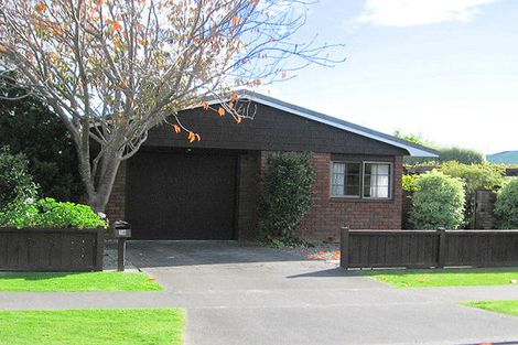 Photo of property in 18 Karu Crescent, Waikanae, 5036