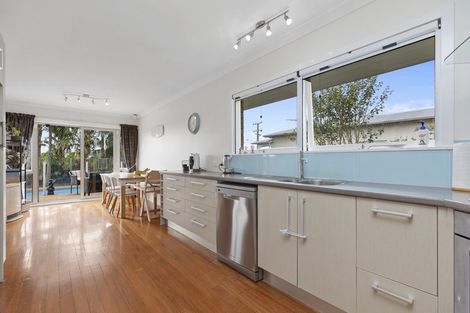 Photo of property in 1 Herbert Street, Te Puke, 3119