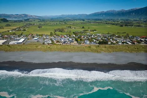 Photo of property in 154c Beach Road, Kaikoura, 7300