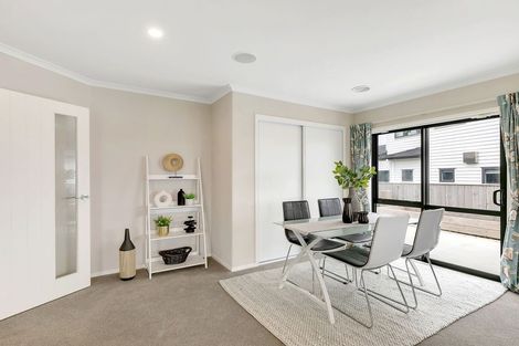 Photo of property in 117 Queen Charlotte Drive, Aotea, Porirua, 5024
