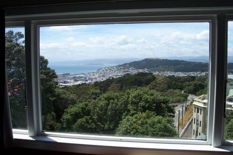 Photo of property in 56f5 Tanera Crescent, Brooklyn, Wellington, 6021