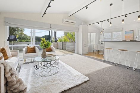 Photo of property in 84 Tiraumea Drive, Pakuranga, Auckland, 2010