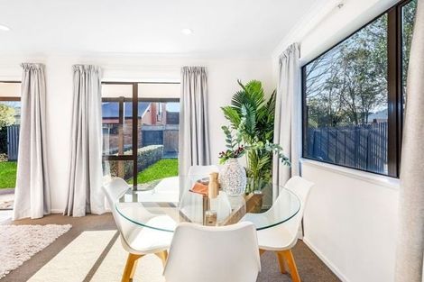 Photo of property in 52a Vivian Street, Burwood, Christchurch, 8083