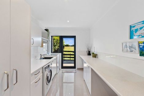 Photo of property in 50 William Andrew Road, Pukekohe, 2120