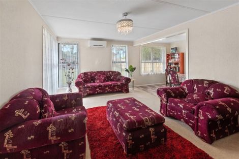 Photo of property in 90 Tennessee Avenue, Mangere East, Auckland, 2024