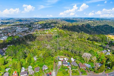 Photo of property in 1/1032 East Coast Road, Fairview Heights, Auckland, 0630