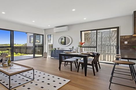 Photo of property in 9a Kotiu Place, Massey, 0614