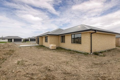 Photo of property in 16 Fairbairn Road, Rolleston, 7614