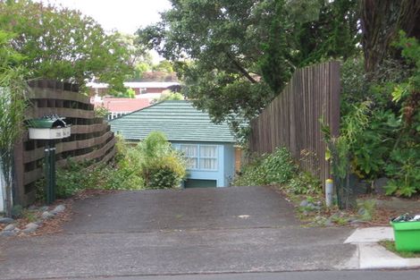 Photo of property in 2/28 Birman Close, Half Moon Bay, Auckland, 2012