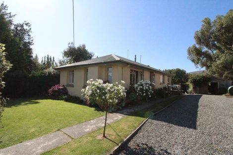 Photo of property in 210 Flora Road, Lumsden, 9730