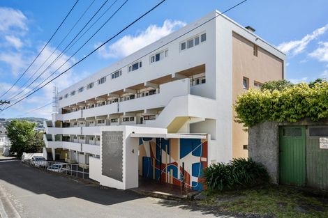 Photo of property in 10/4f Claremont Grove, Mount Victoria, Wellington, 6011