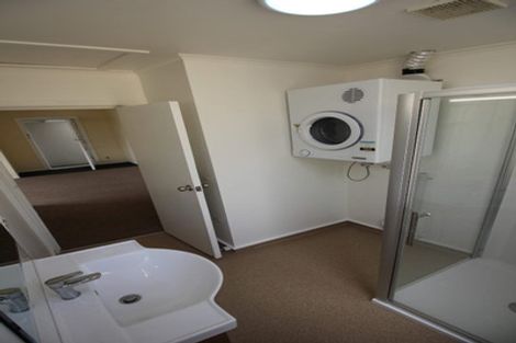 Photo of property in Rowena Hostel, 61 Ellice Street, Mount Victoria, Wellington, 6011
