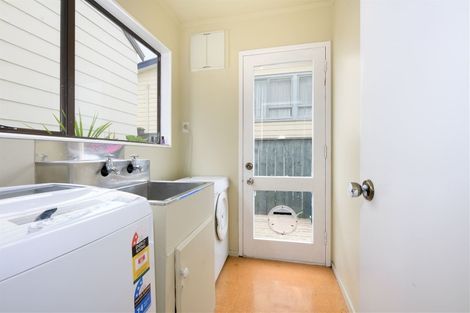 Photo of property in 62 Lyttelton Avenue, Forrest Hill, Auckland, 0620