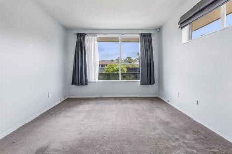 Photo of property in 15 Chipping Lane, Redwood, Christchurch, 8051