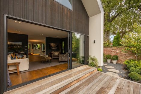 Photo of property in 16b Daresbury Lane, Fendalton, Christchurch, 8014