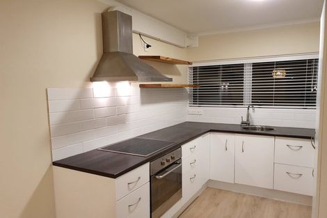 Photo of property in 2/19 Milton Road, Orewa, 0931