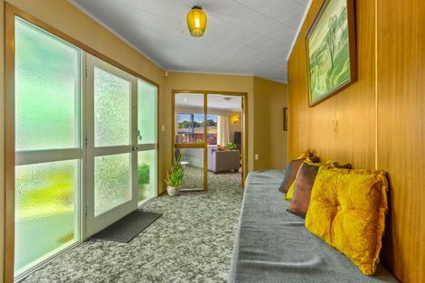 Photo of property in 9 Severn Place, Spotswood, New Plymouth, 4310