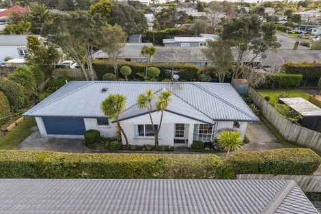 Photo of property in 2/42 Rua Road, Glen Eden, Auckland, 0602