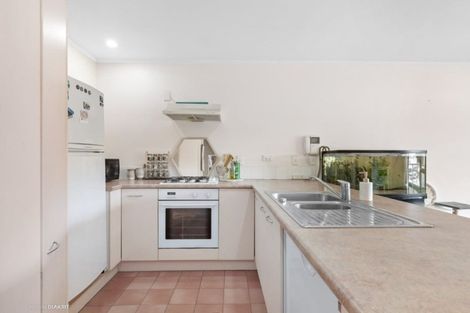Photo of property in 28/8u Girton Terrace, Mount Cook, Wellington, 6021