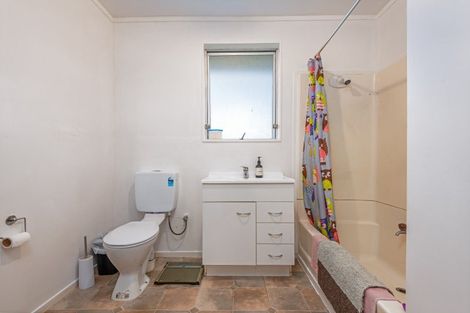 Photo of property in 80 Hedges Street, Sanson, 4817